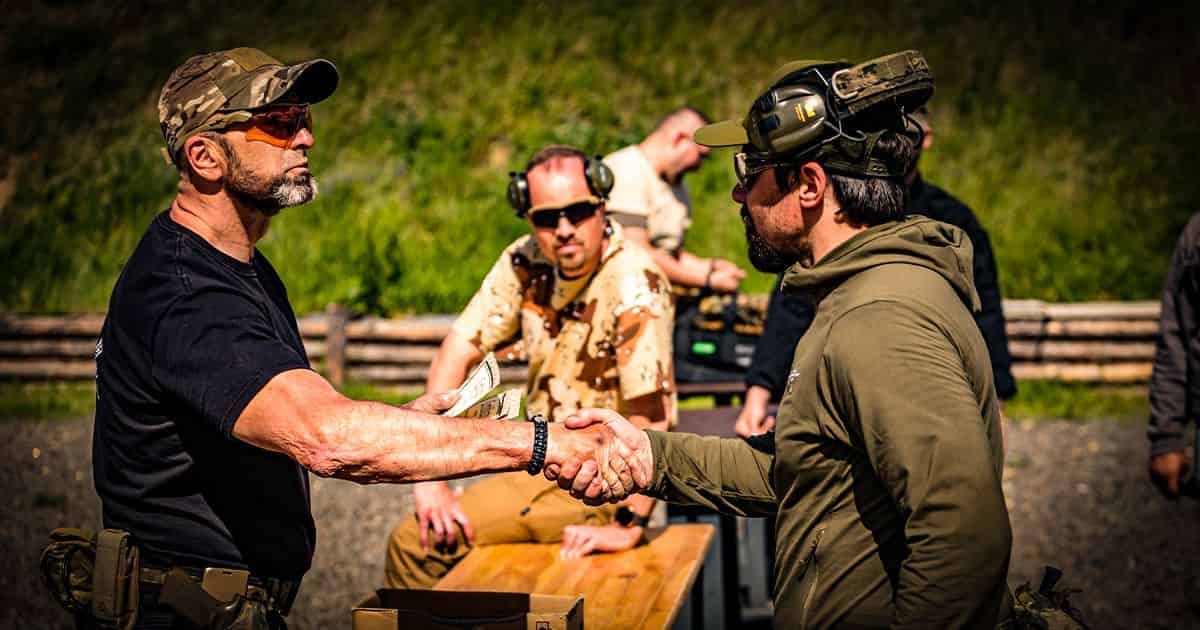 Pištoľ: Combat Drill